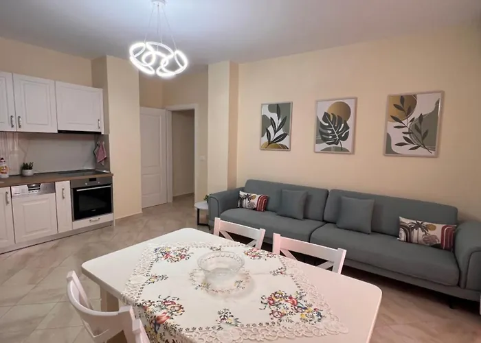 Lored Apartment Durres